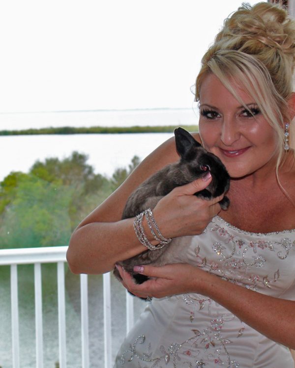 Wedding Photo-Bride with bunny