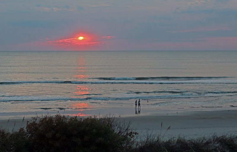 Wedding photograph-Newlywed first sunrise